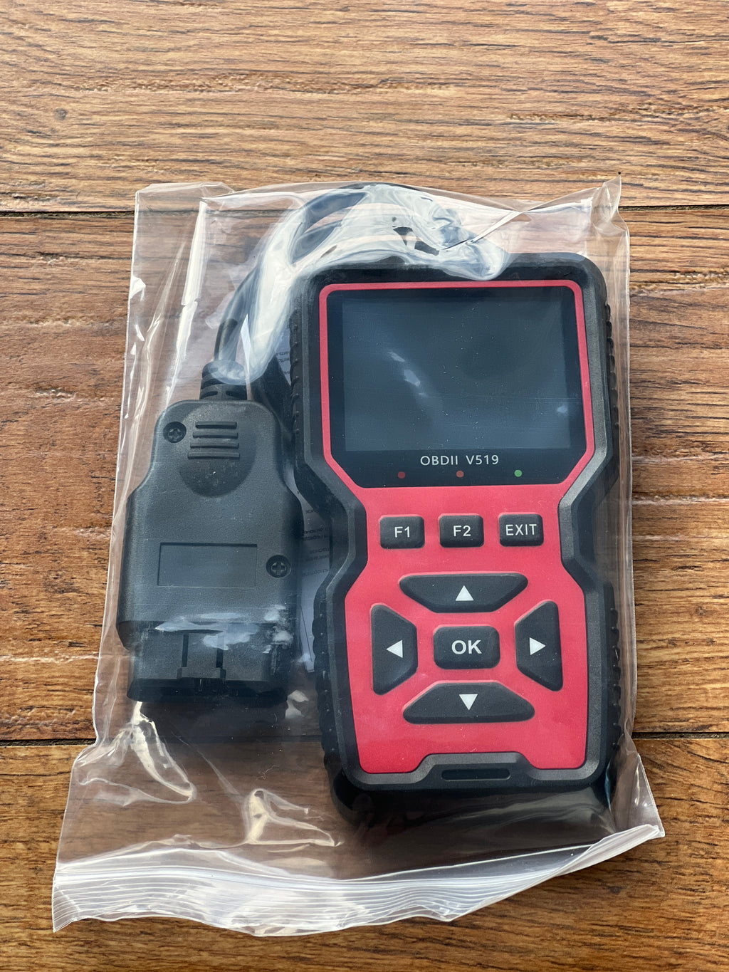 OBD2 Bilskanner V519 – Feilkodeleser, Spenningsmåler og Ladetester